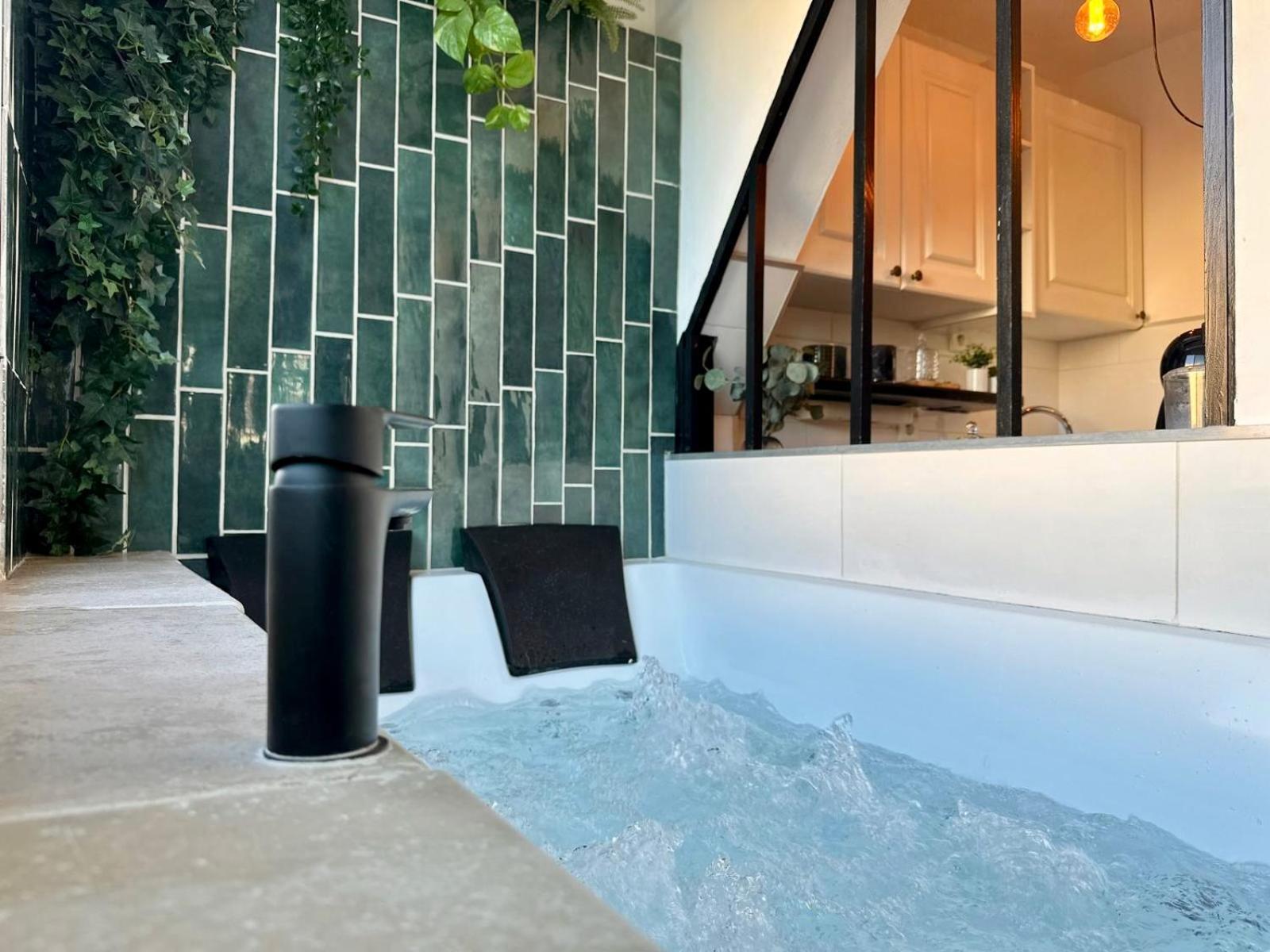 Apartament Splendide Loft Jacuzzi Et Cinema - Cap D'Agde Zewnętrze zdjęcie